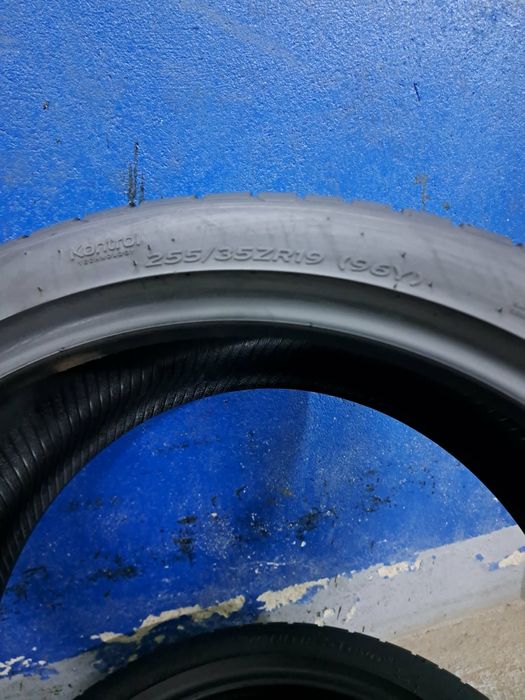 Opony 255/35R19 HANKOOK