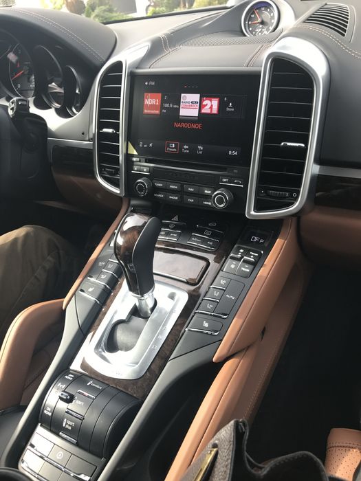 Porsche Cayenne Platinum Edition