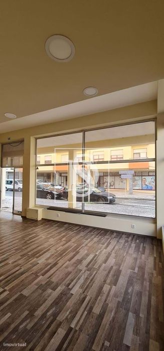 Loja Não definido em Espinho