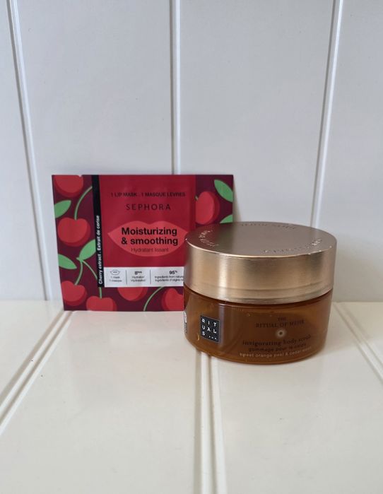 Rituals The Ritual of mehr peeling pudełko Sephora maseczka do ust