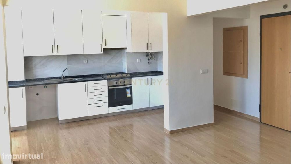 Apartamento T3 remodelado - Odivelas perto Metro