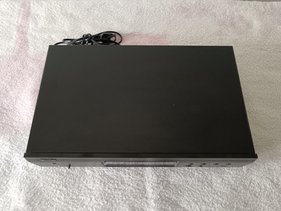 Leitor de CD Denon DCD 720 AE