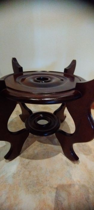 Floreiras em madeira mogno