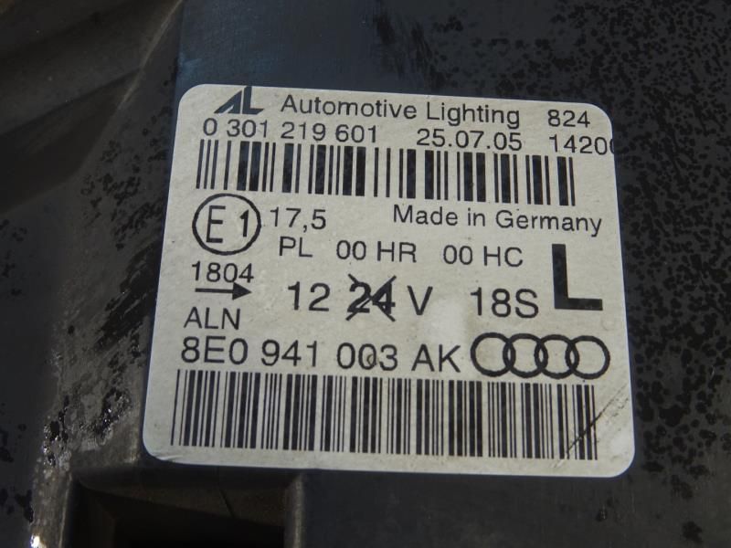 Ótica / farol esquerda AUDI A4 (8EC, B7)