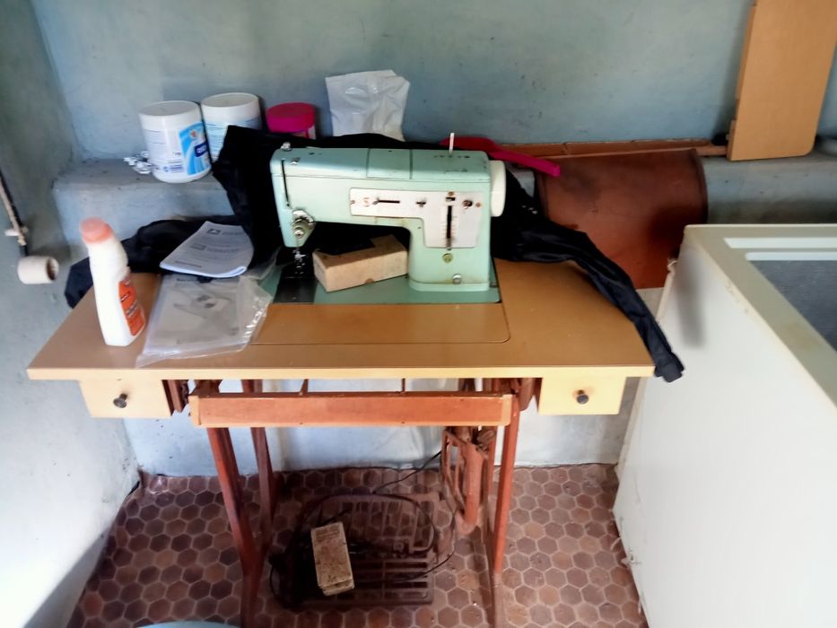 Máquina de costura Singer