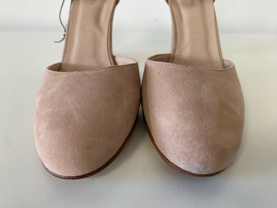 Czółenka zamszowe Pier One 41