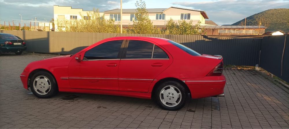 Mercedes c180 w203 мерседес на повному ходу бензин механіка