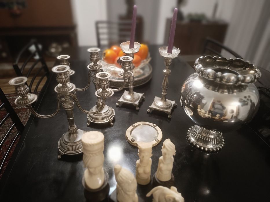 Aneleira Luíz Ferreira, Paliteiros, caixas, salvas em prata