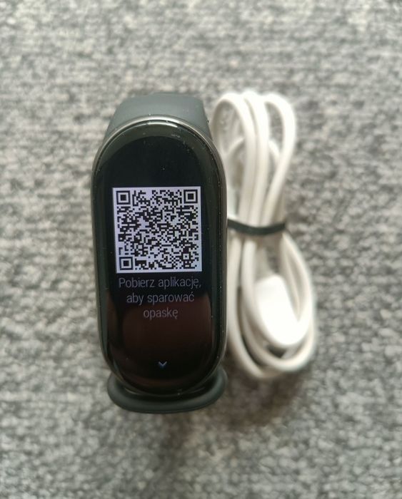 Mi Band 8 z ładowarką