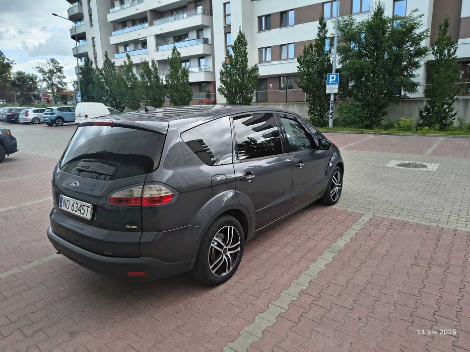 Samochód marki Ford s-max