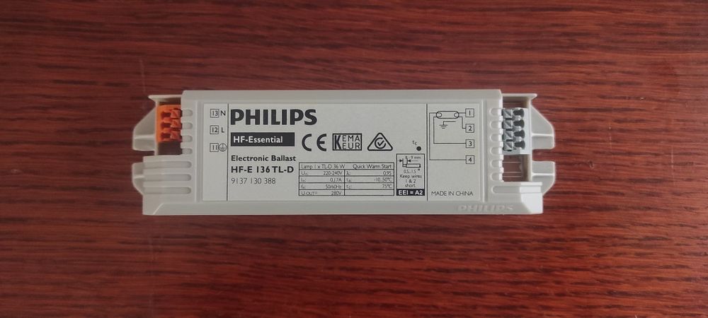 Statecznik elektroniczny HF-E I136 TL-D