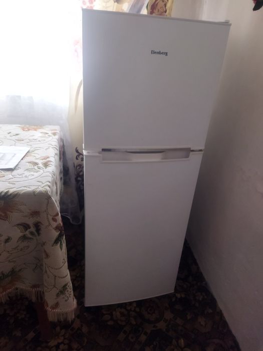 Продам холодильник