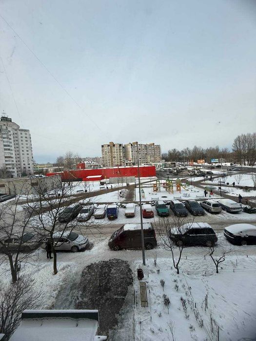 Пропонується до продажу трикімнатна квартира в районі Масани!