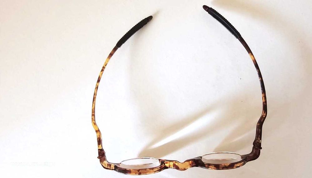 ÓCULOS DE LEITURA PRÉ-GRADUADOS