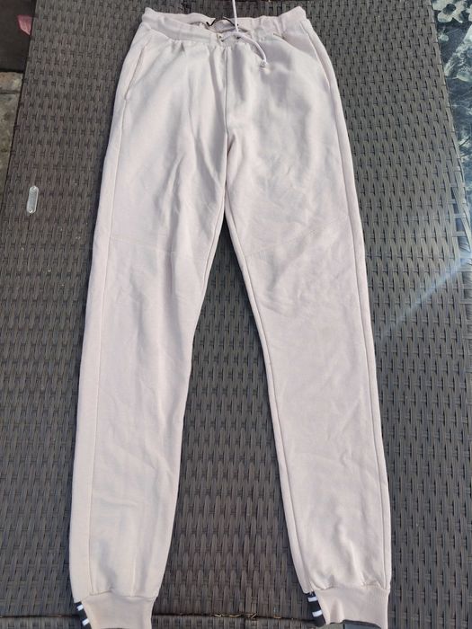 Spodnie dresowe Guess xs