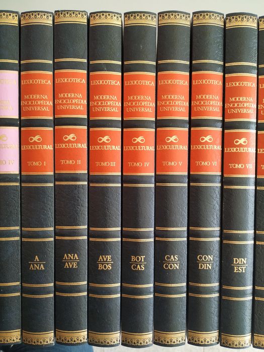 Enciclopédia Círculo de Leitores. Completa.