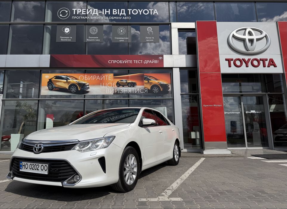Toyota camry 55 2015