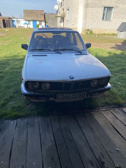 Продається BMW e28