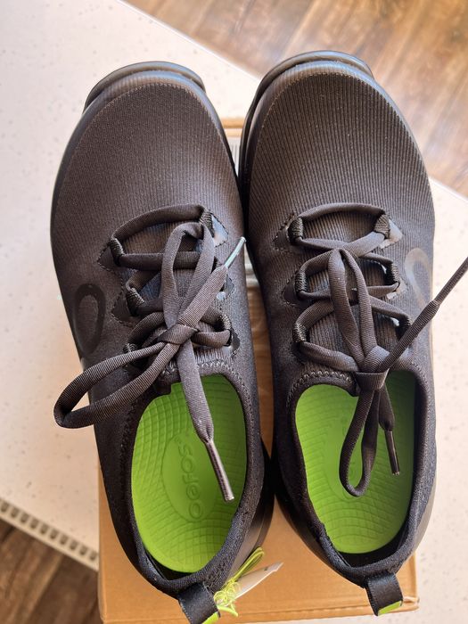 Продам класнючі кросівки