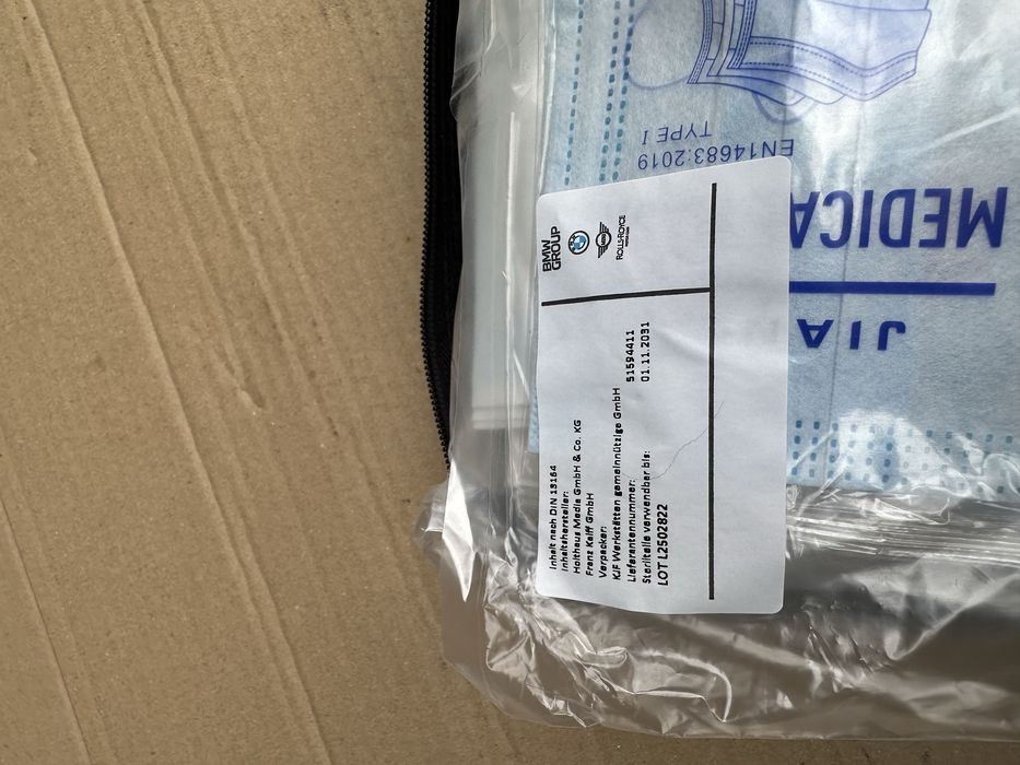 Аптечка,жилетка bmw,mini,din13164 , термін до кінця 2031 року