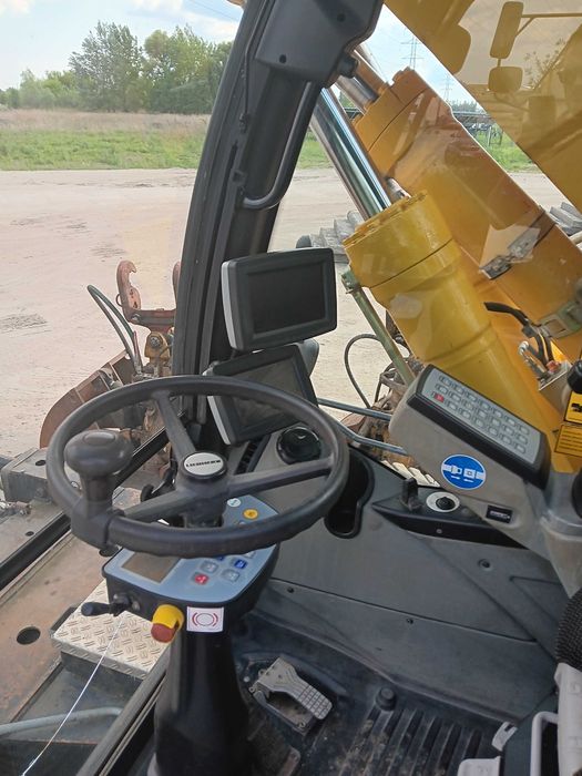 Koparka Liebherr A922 ZW (kolejowa)