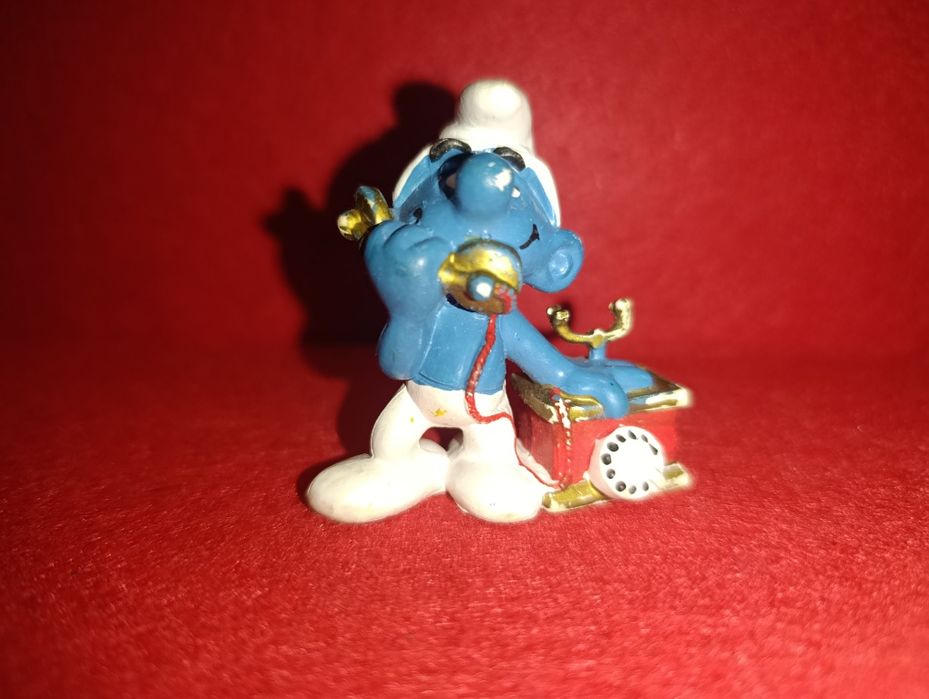 Figura Estrunpfe Telefonista