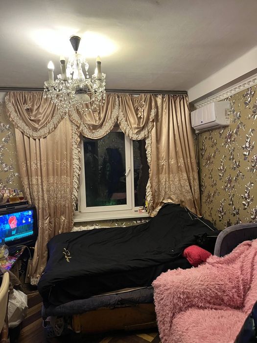 Продаж кімнати в комунальній квартирі , своя,без посередників