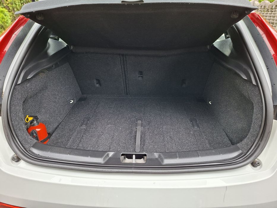 Volvo V40 T3 Drive-E Dynamic Edition