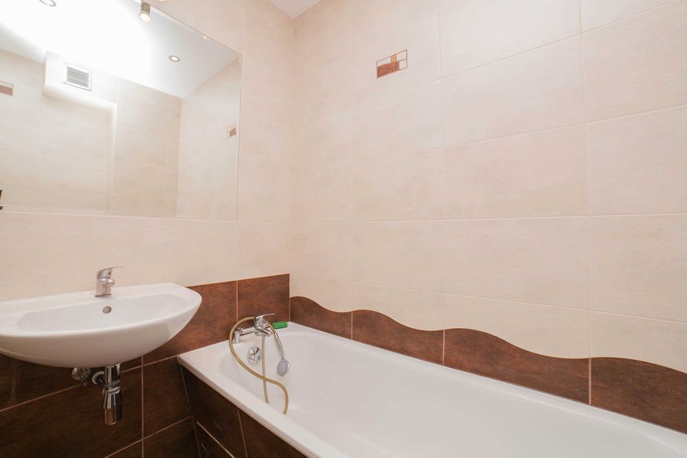 Do wynajęcia mieszkanie (2 pokoje, balkon)