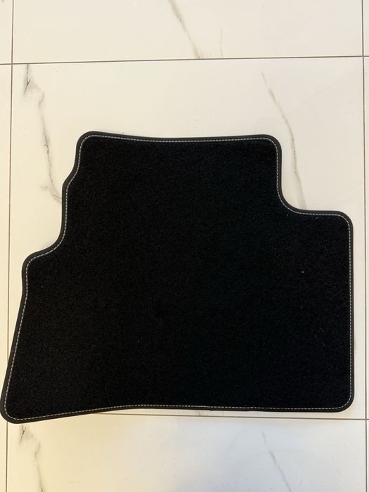 Dywaniki welurowe FORD Kuga 1