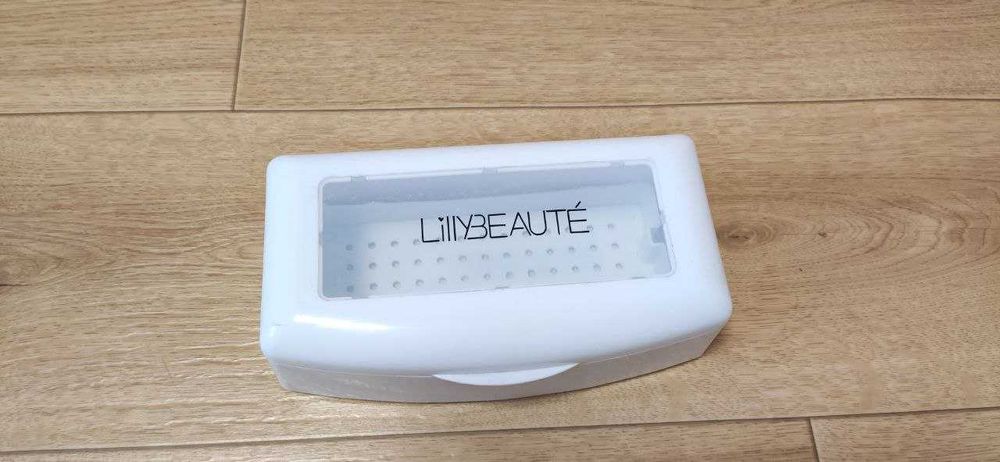 Контейнер,  пінцет, дзеркальце, щіточка для нарощування вій