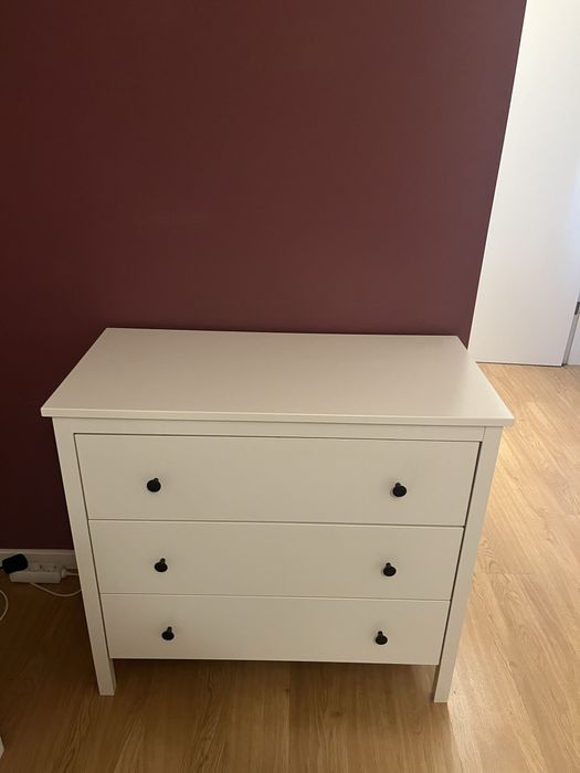Cómoda HEMNES, IKEA, com 3 gavetas