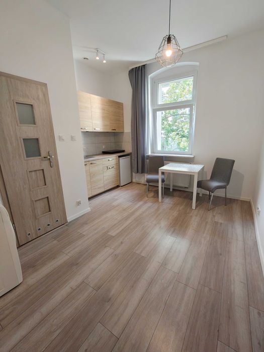 2 pokoje + garderoba | 26 m² | Jeżyce | Wawrzyniaka | po odświeżeniu