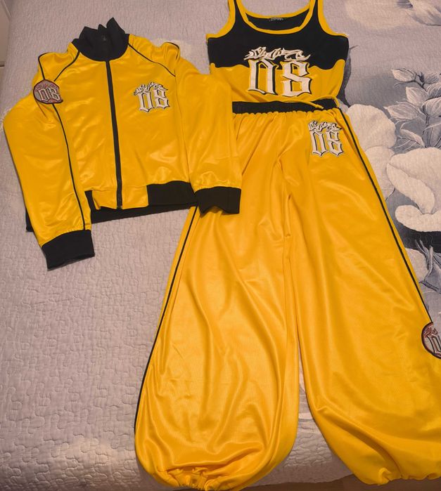 Conjunto desportivo quase novo