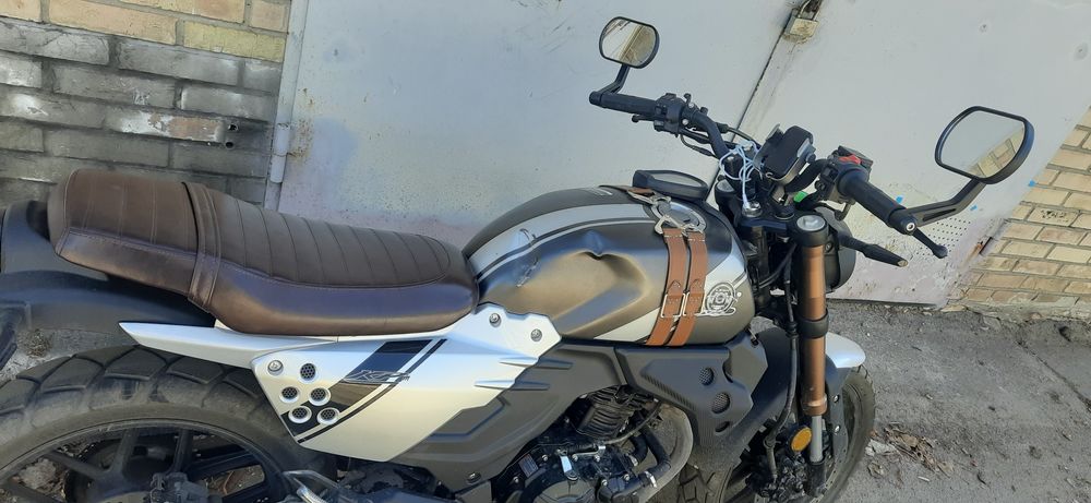 Мотоцкл Lifan KPM 200.