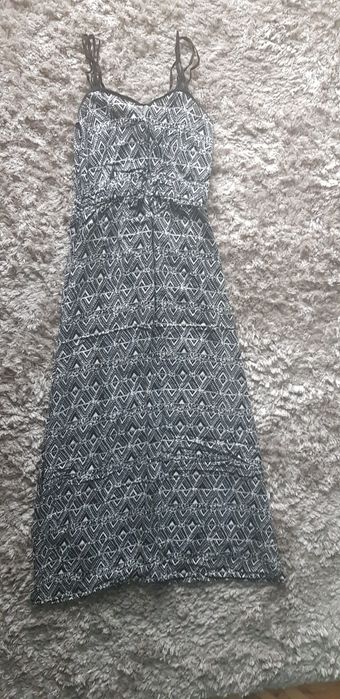 Sukienka maxi Reserved r. 34 w czarno-biały wzór