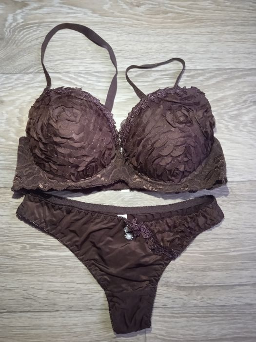 Biustonosz+ stringi 36/80