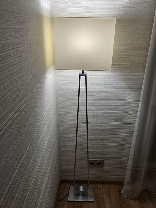 Lampa podłogowa IKEA Klabb