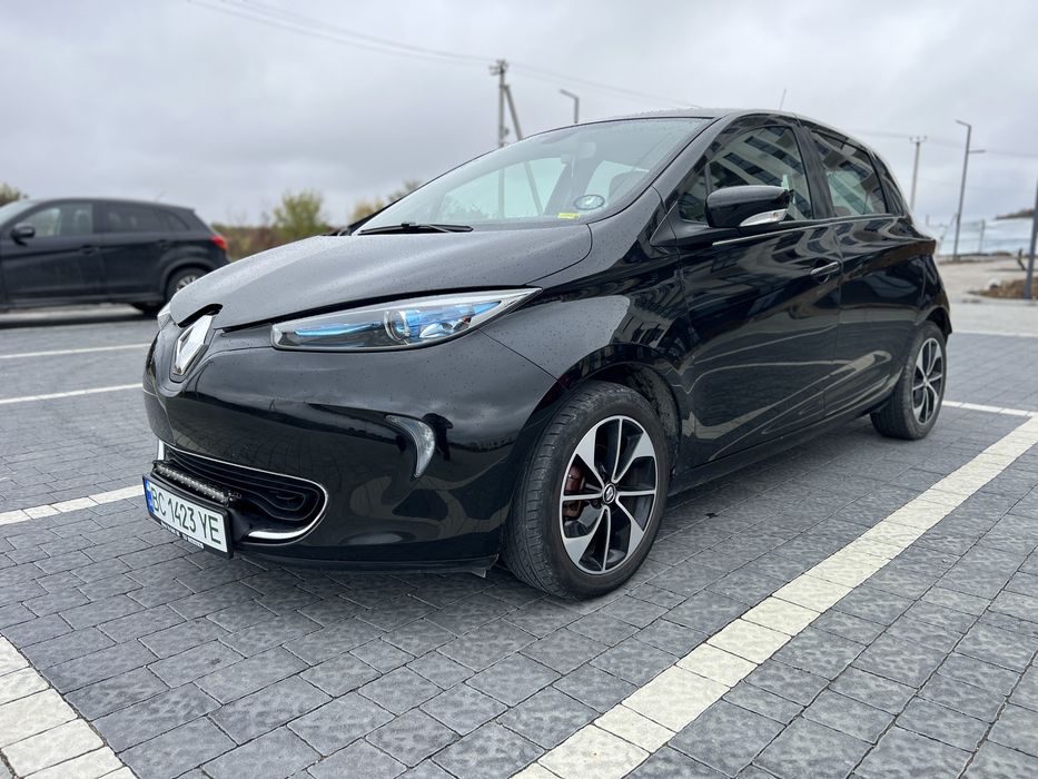 Renault zoe 41 квт 2017 Intense
