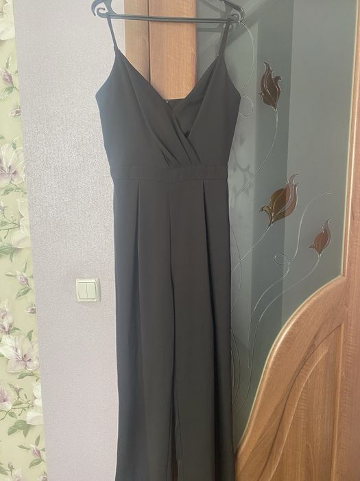 Продам жіночий комбінезон