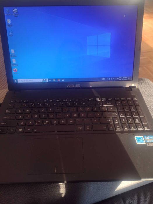 Laptop Asus Sonic master i3