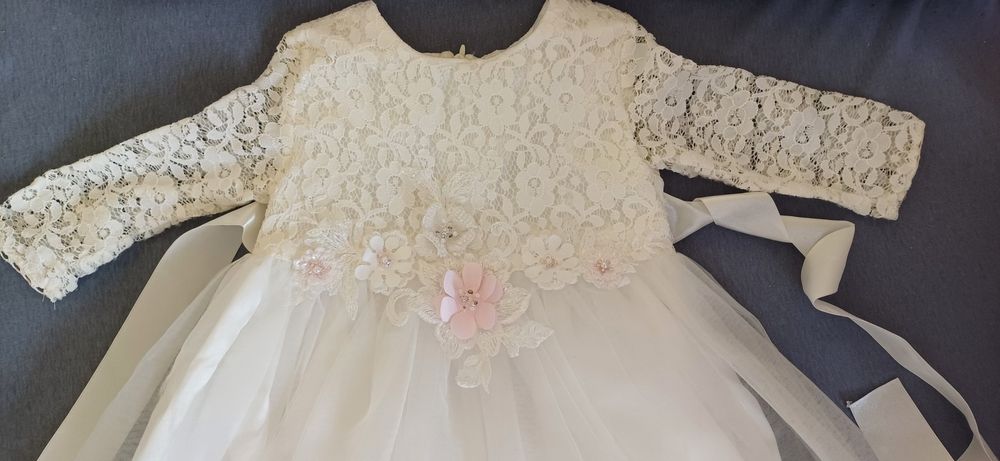 Sukienka na chrzest ecru, buty, opaska