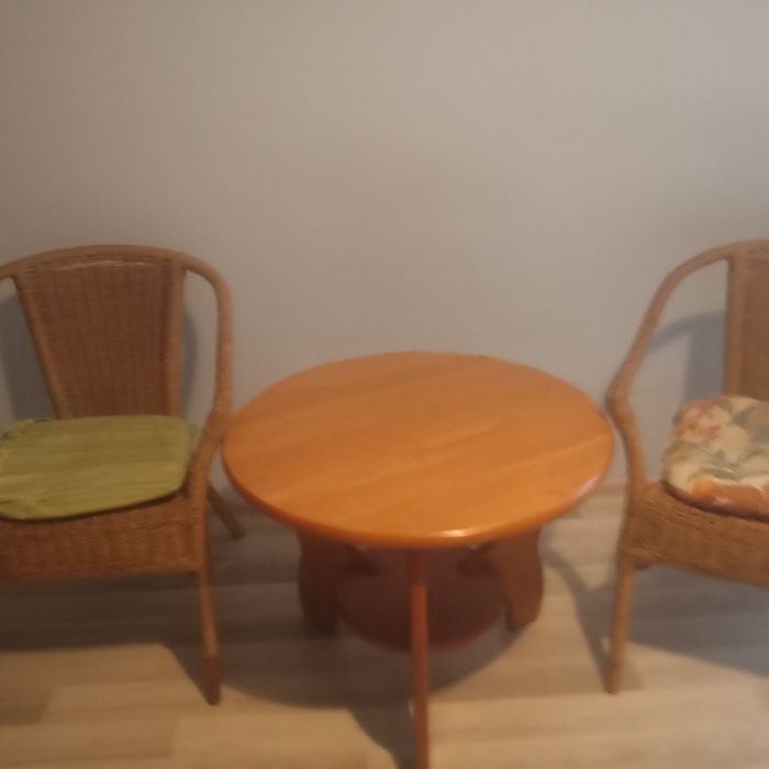 Stolik+dwa krzesła