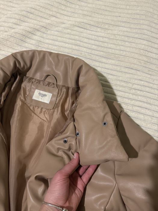 Тепла жіноча куртка