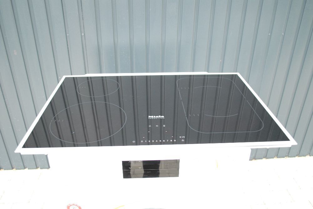 Płyta indukcyjna Miele KM6347, PowerFlex 75,2cm