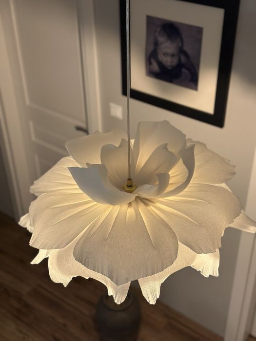 Żyrandol lampa sufitowa z krepiny Kwiat Unikat Premium