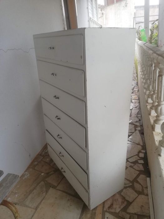 Sofás e outros artigos