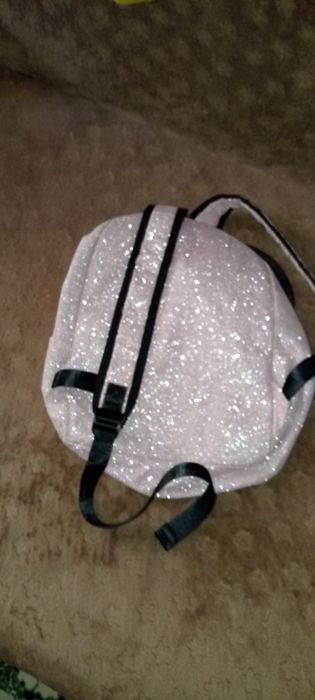 Продам рюкзак в хорошем состоянии