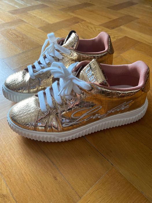 Sprzedam trampki Loriblu 38r.