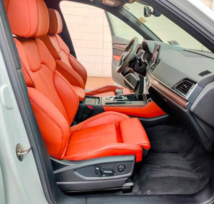 Audi Q5      2021